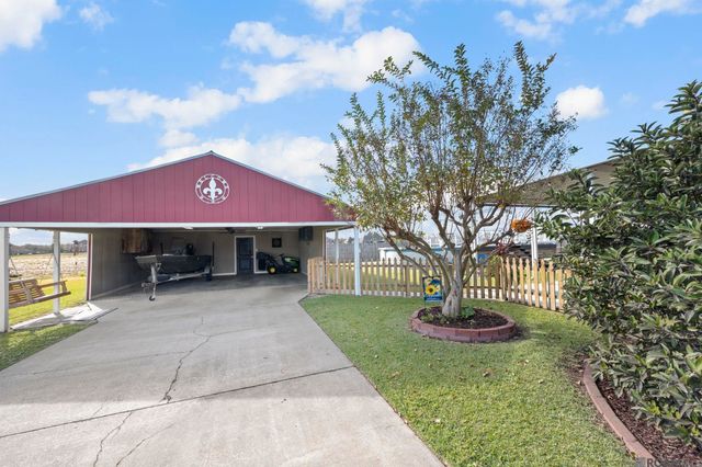 2625 Admirals Landing Street, Paulina, LA 70763