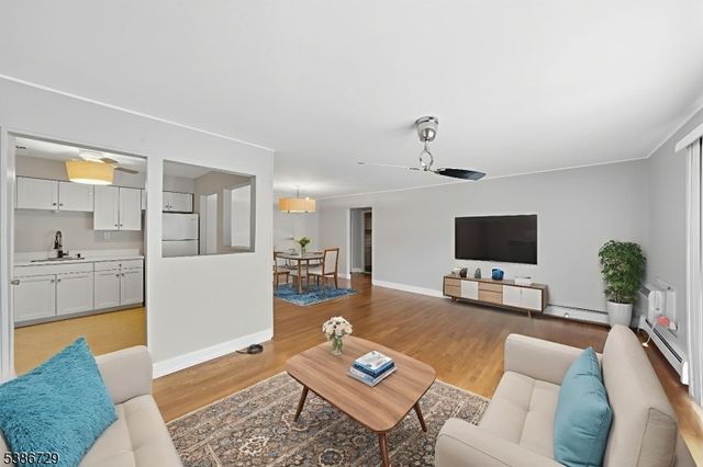 352 Hoover Ave 94, Bloomfield Twp., NJ 07003