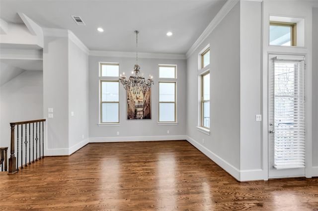 2711 Arabelle Grove, Houston, TX 77007