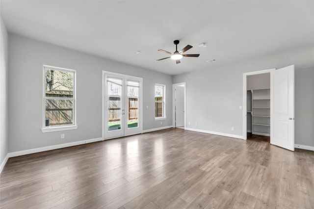 2711 Arabelle Grove, Houston, TX 77007