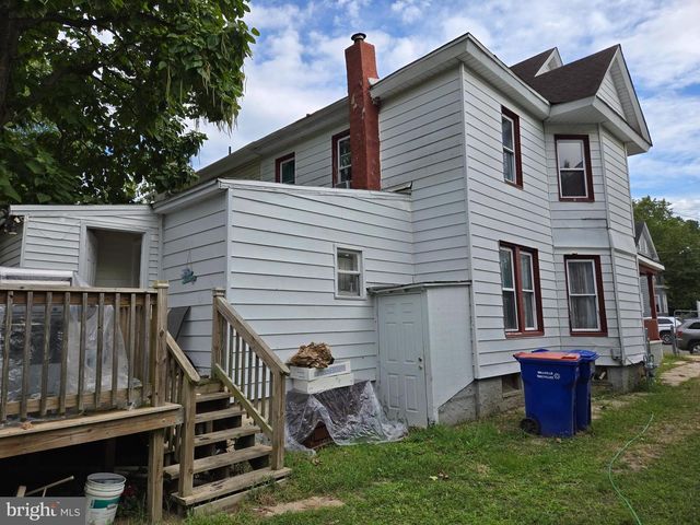 320 E OAK ST, Millville, NJ 08332