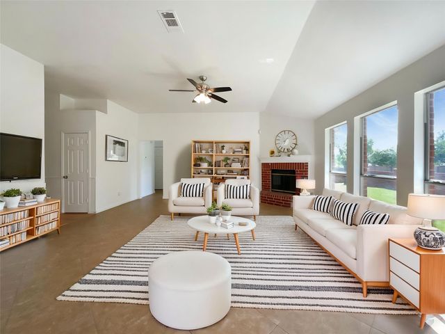 603 Jamie Lane, Mansfield, TX 76063