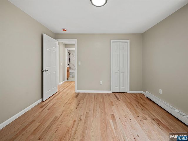 27 Kenter Place, Clifton, NJ 07012