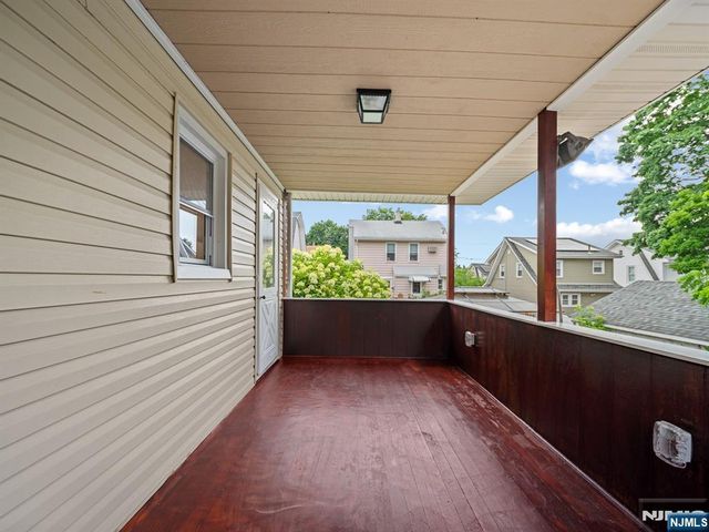 27 Kenter Place, Clifton, NJ 07012