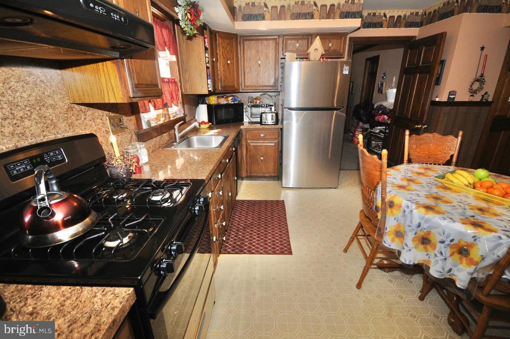11 MCCAY DR, ROEBLING, NJ 08554 — photo 3