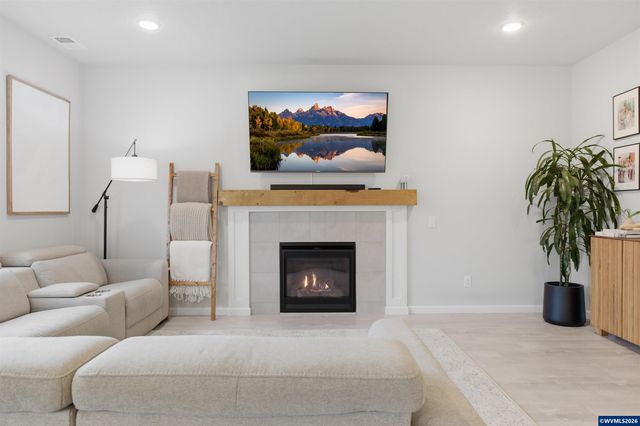 4465 Bounty Pl NE, Albany, OR 97322