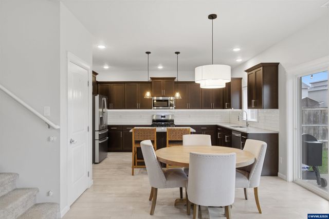 4465 Bounty Pl NE, Albany, OR 97322