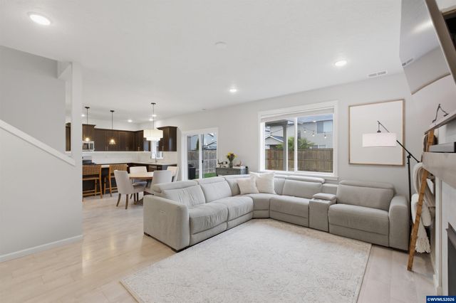 4465 Bounty Pl NE, Albany, OR 97322