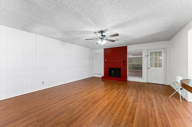 6119 Yarwell Drive, Houston, TX 77096