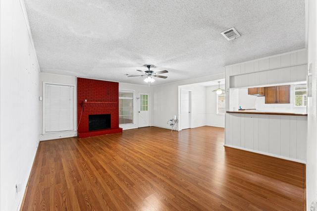 6119 Yarwell Drive, Houston, TX 77096