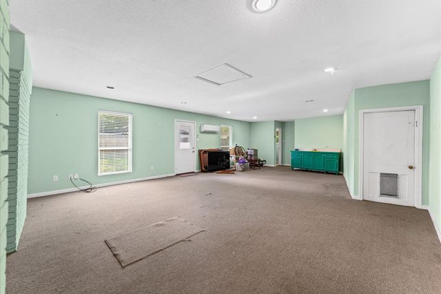 6119 Yarwell Drive, Houston, TX 77096