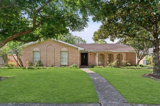 6119 Yarwell Drive, Houston, TX 77096