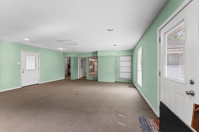 6119 Yarwell Drive, Houston, TX 77096