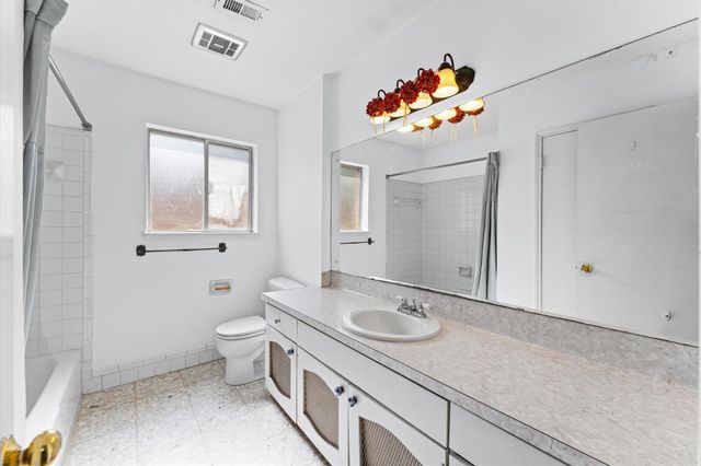 6119 Yarwell Drive, Houston, TX 77096