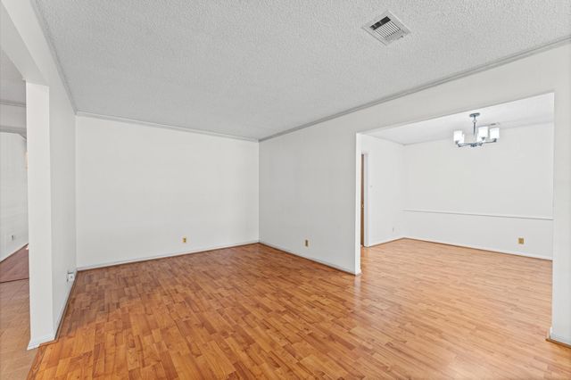 6119 Yarwell Drive, Houston, TX 77096