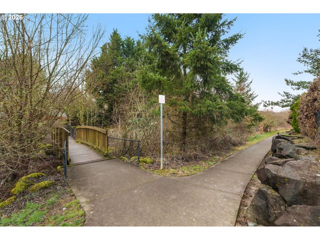 16740 Nw ARIZONA Dr, Beaverton, OR 97006