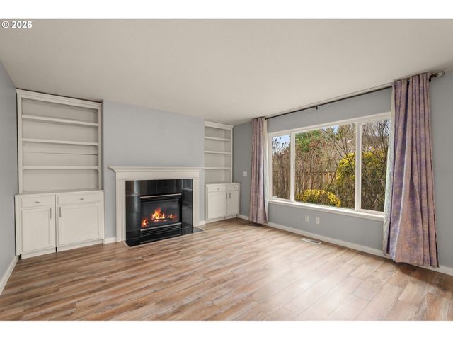 16740 Nw ARIZONA Dr, Beaverton, OR 97006