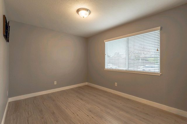 7913 Lichen Dr, Citrus Heights, CA 95621