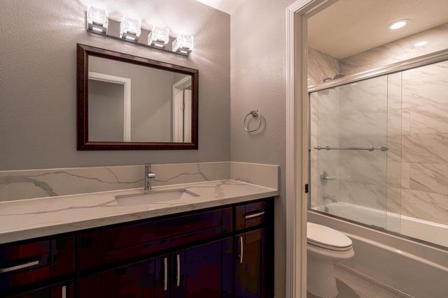 7913 Lichen Dr, Citrus Heights, CA 95621