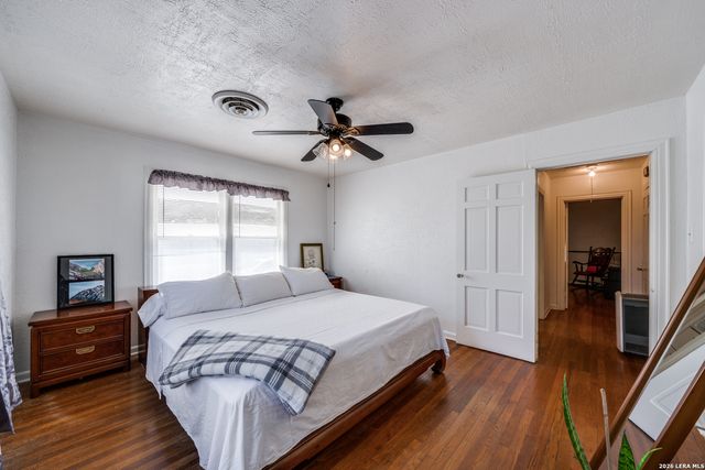 615 main, Karnes City, TX 78118