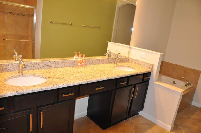 13528 MONTECITO Place, Jacksonville, FL 32224