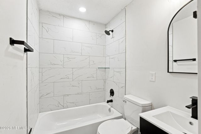 2033 W 13TH Street, Jacksonville, FL 32209