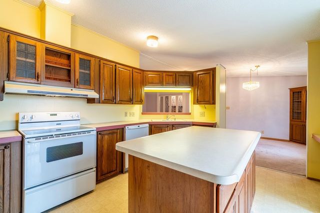 3775 W US Highway 20, Angola, IN 46703