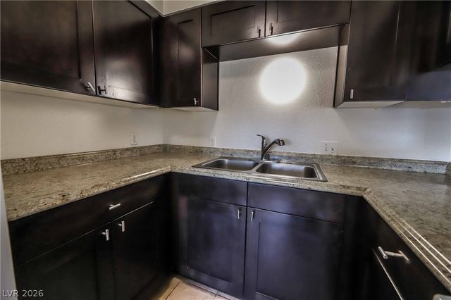 1404 East Mesquite Avenue 8, Las Vegas, NV 89101