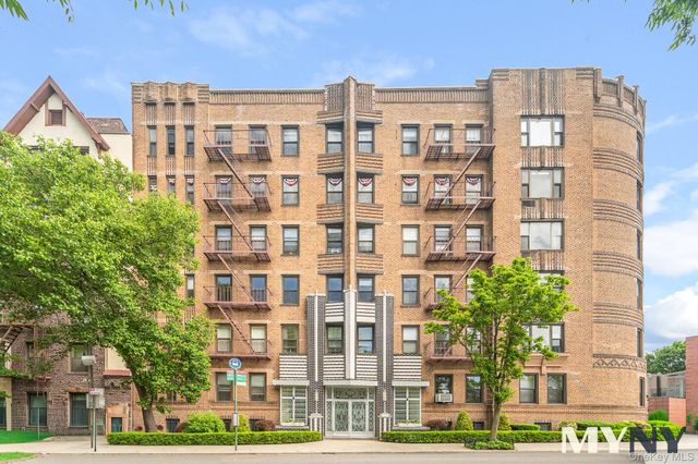 7119 Shore Road 2C, Brooklyn, NY 11209
