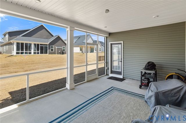 7644 Autumn Leaves Ln, New Kent, VA 23124