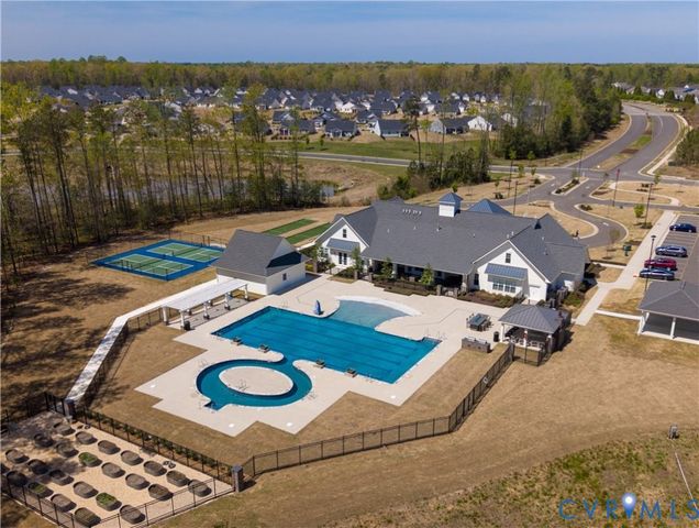 7644 Autumn Leaves Ln, New Kent, VA 23124
