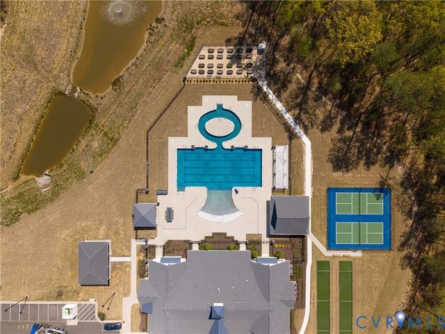 7644 Autumn Leaves Ln, New Kent, VA 23124