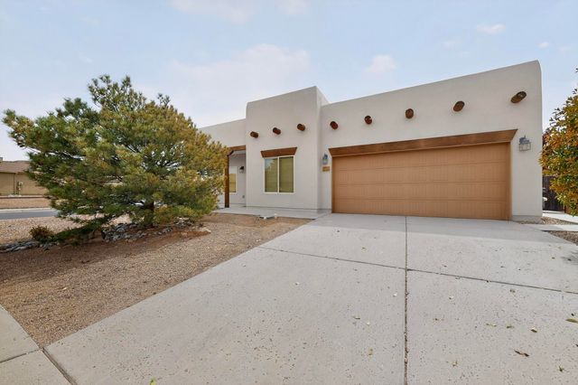 1000 Purple Aster Drive, Bernalillo, NM 87004
