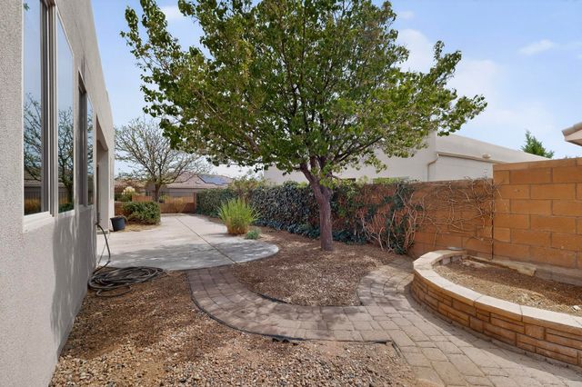 1000 Purple Aster Drive, Bernalillo, NM 87004