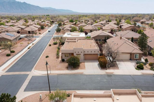 1000 Purple Aster Drive, Bernalillo, NM 87004