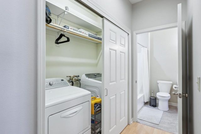 5620 S 76th STREET #10, Greendale, WI 53129