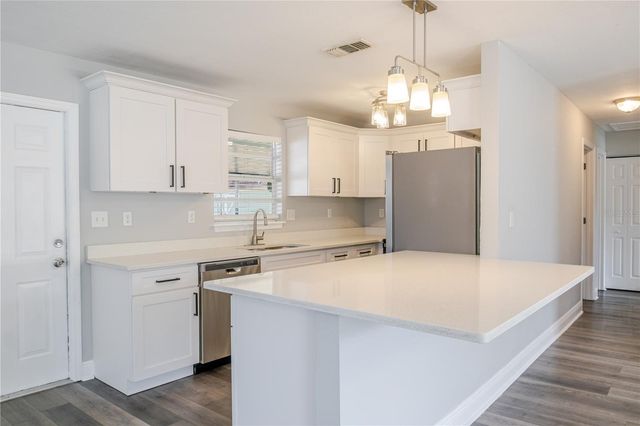 4711 OHIO AVENUE, Tampa, FL 33616