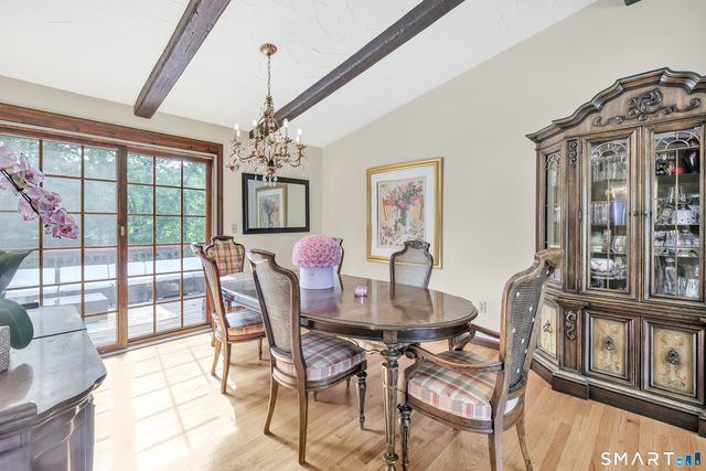 23 Leighton Court, North Haven, CT 06473