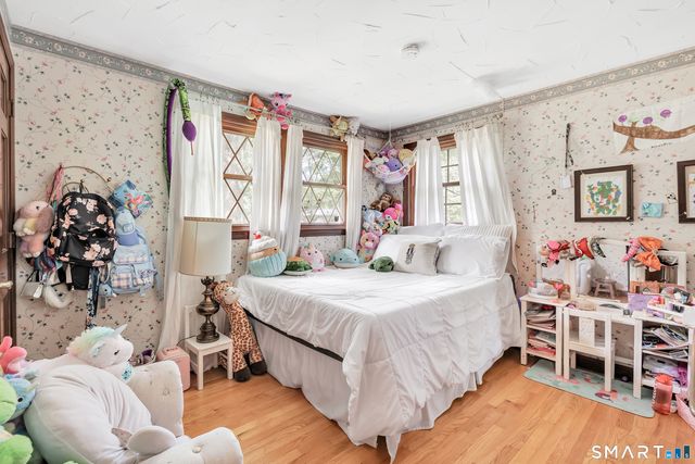 23 Leighton Court, North Haven, CT 06473