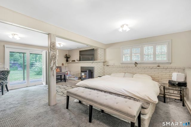 23 Leighton Court, North Haven, CT 06473