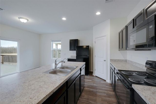 140 Satsuma LN, Kyle, TX 78640