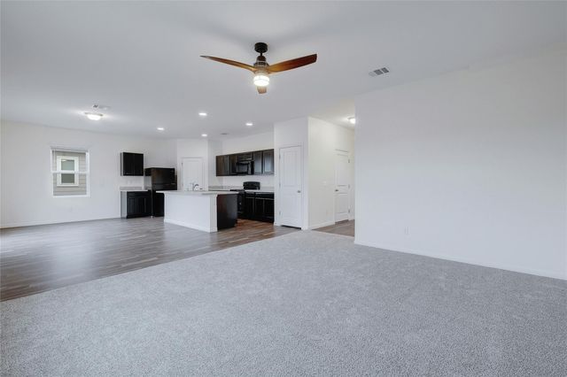 140 Satsuma LN, Kyle, TX 78640