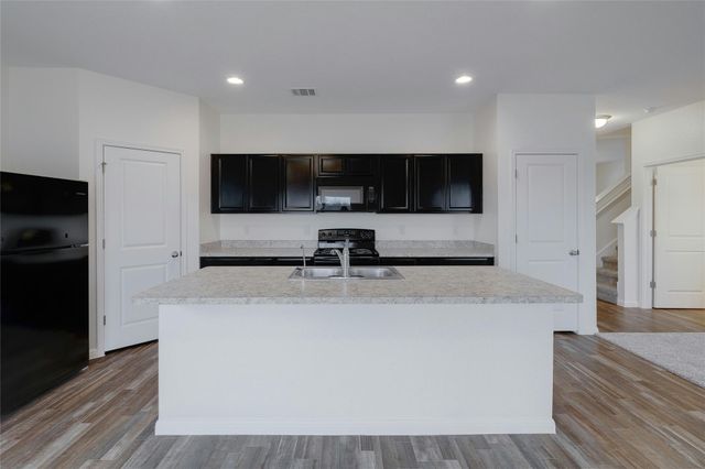 140 Satsuma LN, Kyle, TX 78640