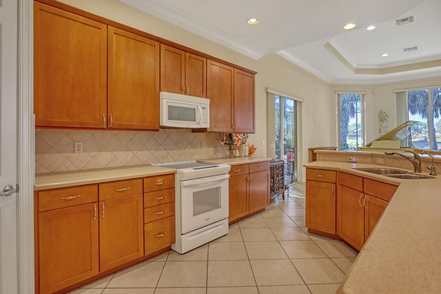 9029 One Putt Place, Port St. Lucie, Port St Lucie, FL 34986