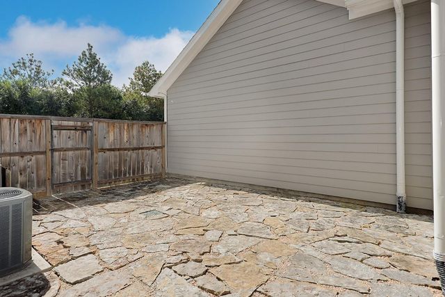 154 Kendrick Pines Boulevard, Spring, TX 77389