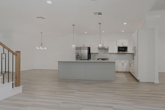 154 Kendrick Pines Boulevard, Spring, TX 77389