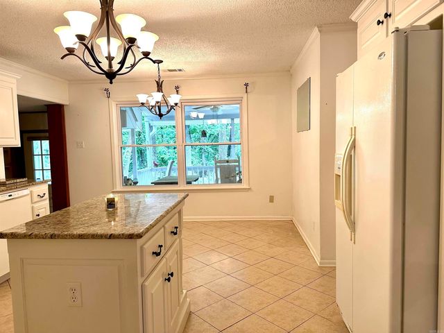 1808 Royal Oaks Dr Drive, Malvern, AR 72104