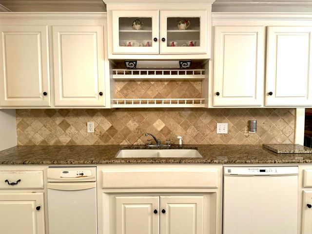 1808 Royal Oaks Dr Drive, Malvern, AR 72104