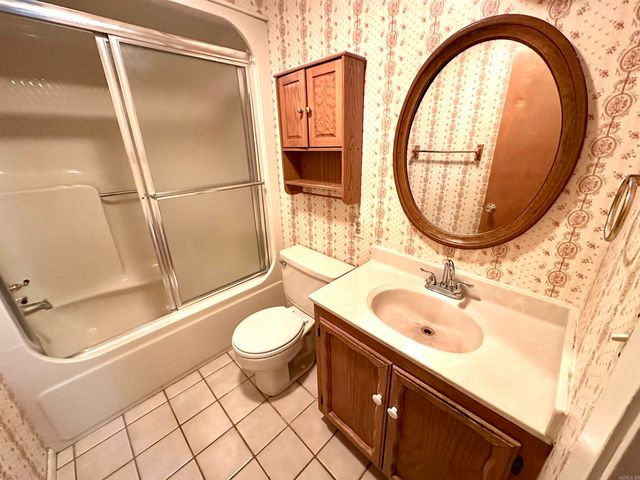 1808 Royal Oaks Dr Drive, Malvern, AR 72104
