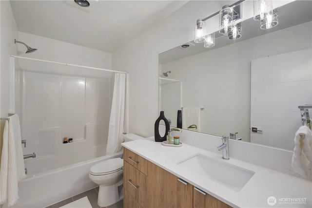 12002 31st Avenue NE, Seattle, WA 98125